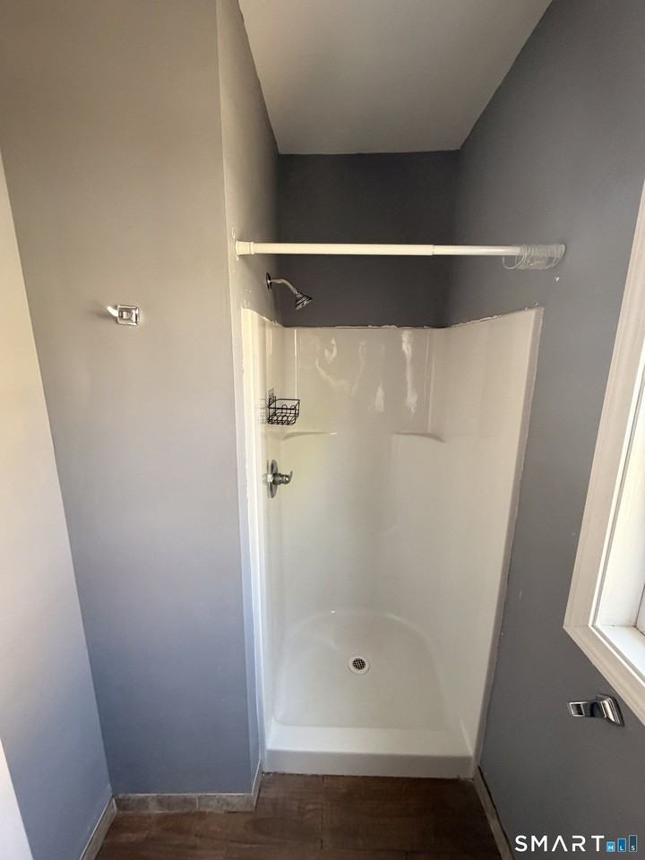 151 W Center St - Photo 5 of 11