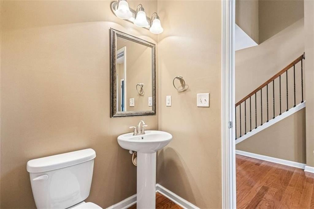 3378 Vintage Cir Se - Photo 5 of 20