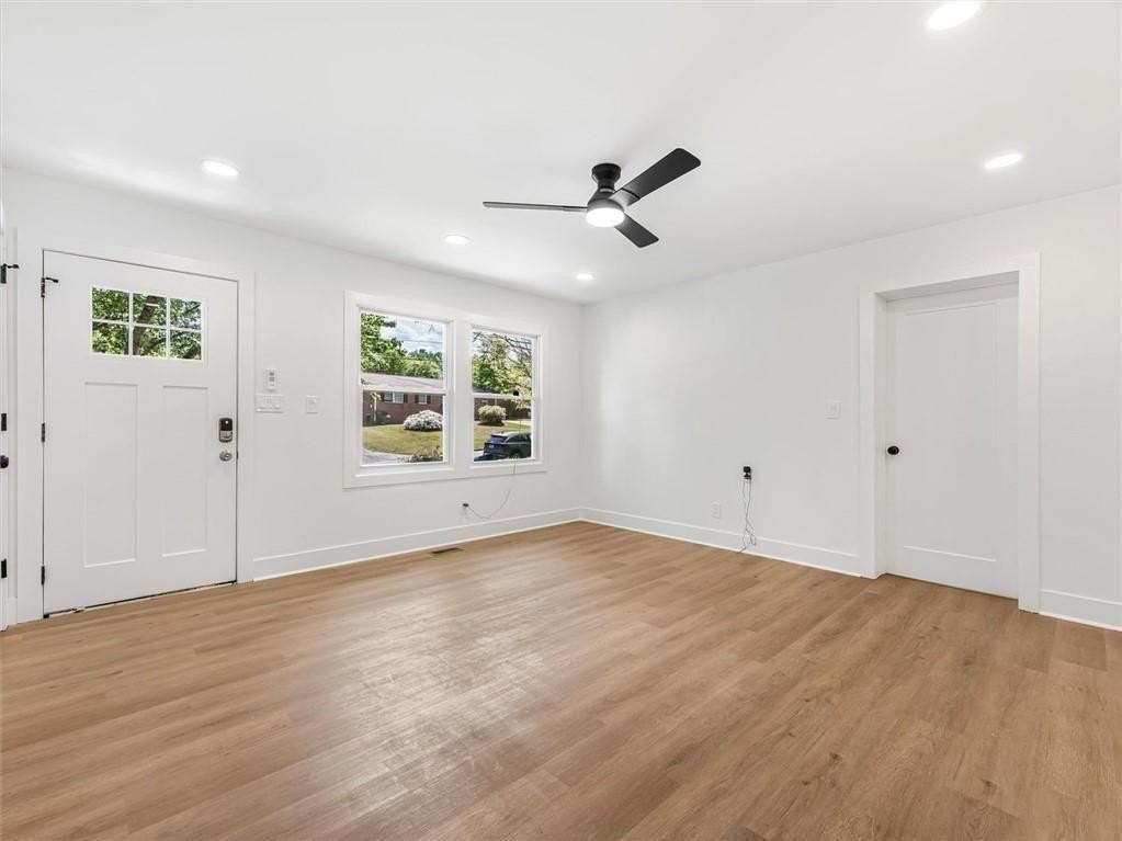 454 Oak Dr Se - Photo 7 of 29