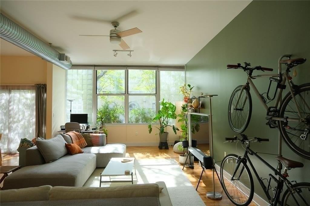 15 Waddell St Ne #104