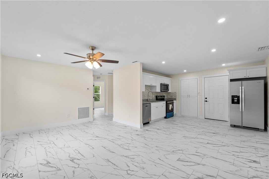 27160 Chula Vista Dr - Photo 3 of 19