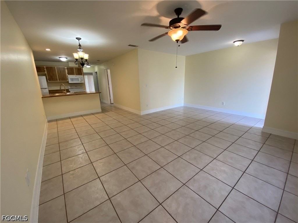 1247 Sw Santa Barbara Pl #1301 - Photo 3 of 21