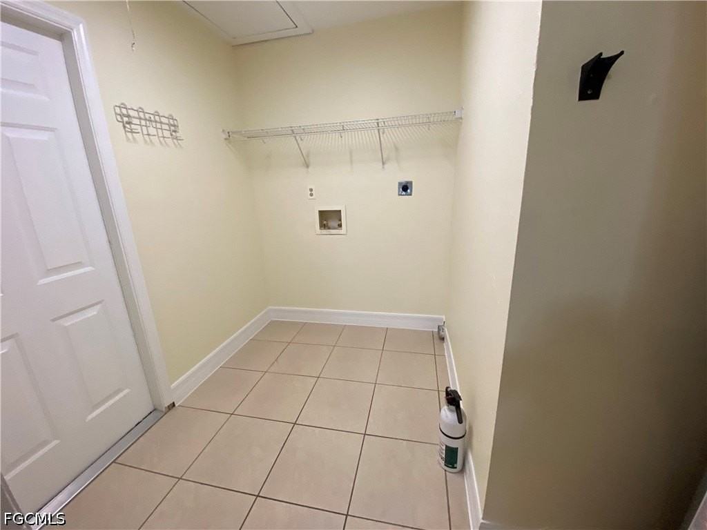 1247 Sw Santa Barbara Pl #1301 - Photo 6 of 21