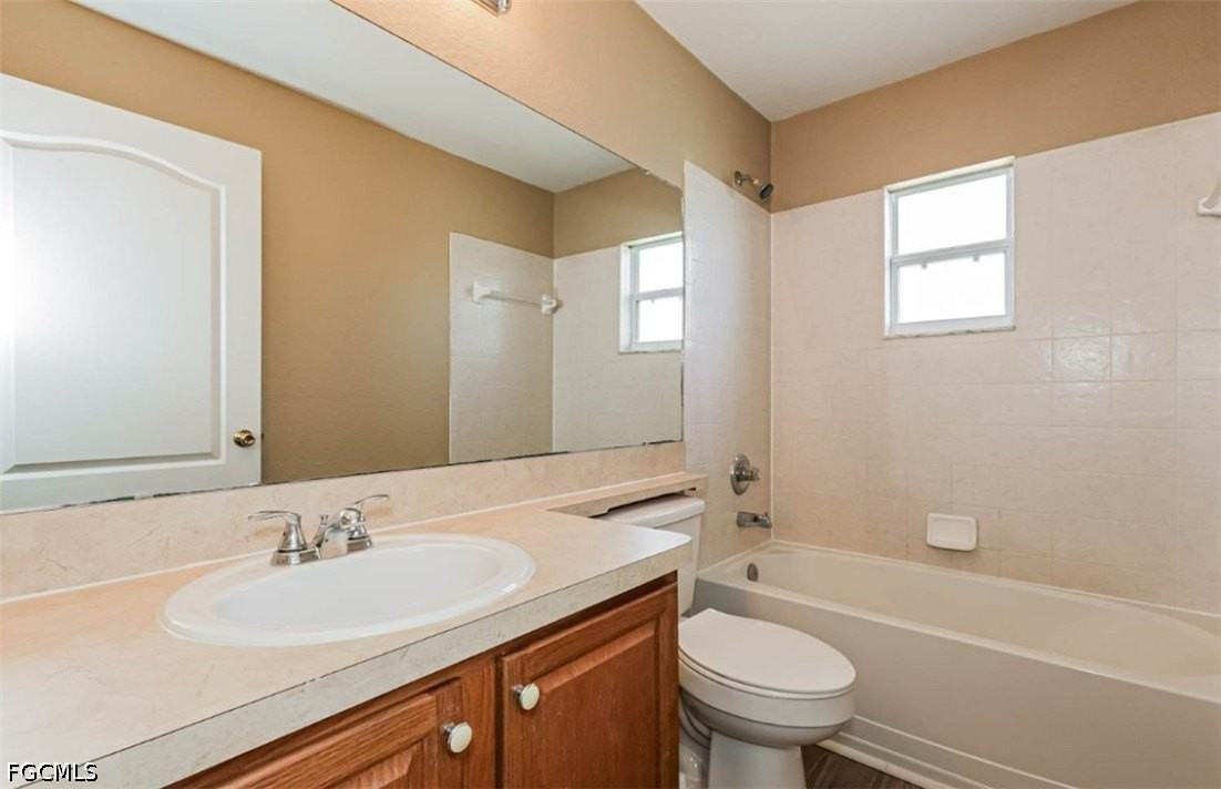 140 Sw 29th St - Photo 7 of 15