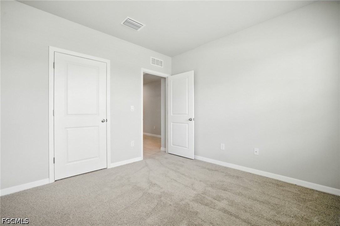 2465 Nw 9th St - Photo 5 of 36