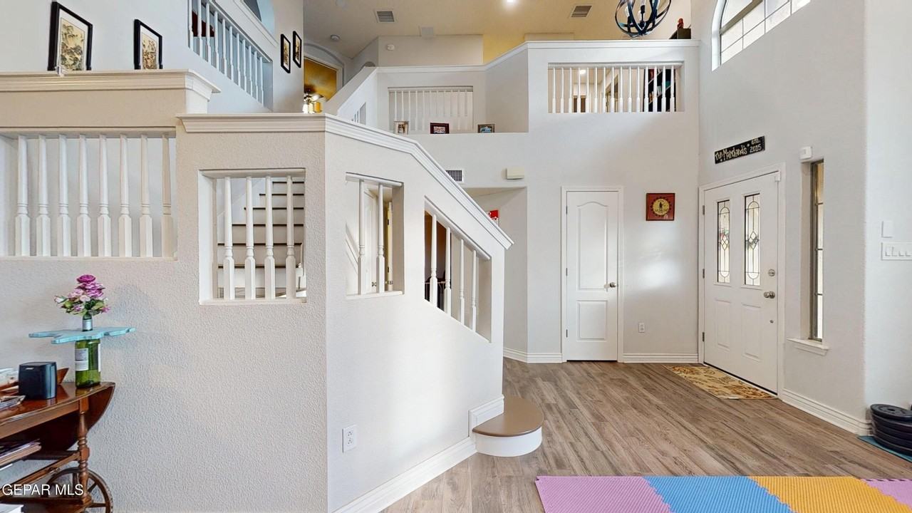 3249 Emerald Point Dr - Photo 4 of 44