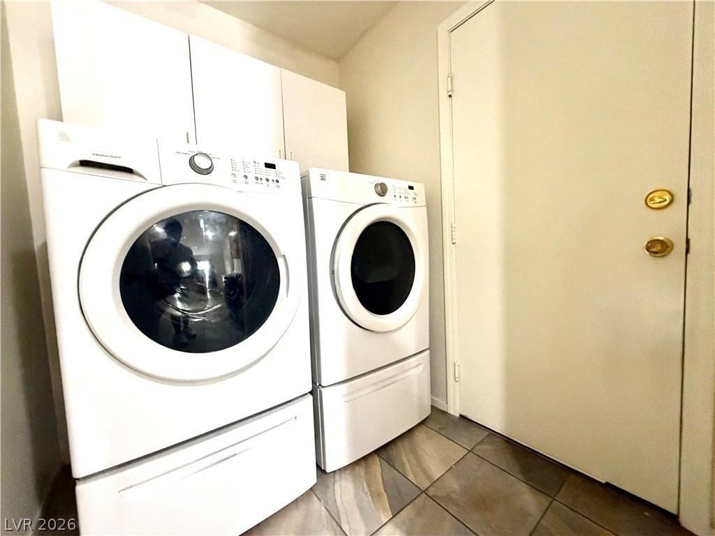 3995 Starfield Ln - Photo 5 of 13