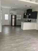 904 W Carmel Ave #3 - Photo 1 of 1