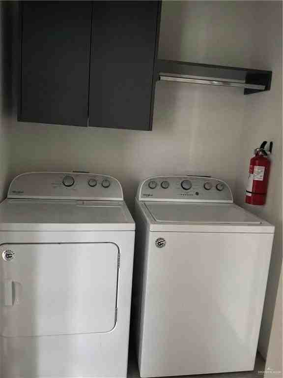 904 W Carmel Ave #3 - Photo 5 of 11