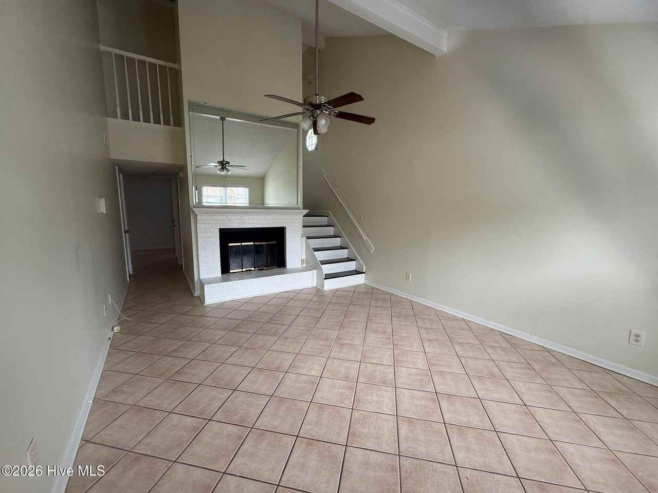 307 Bracken Pl - Photo 3 of 10