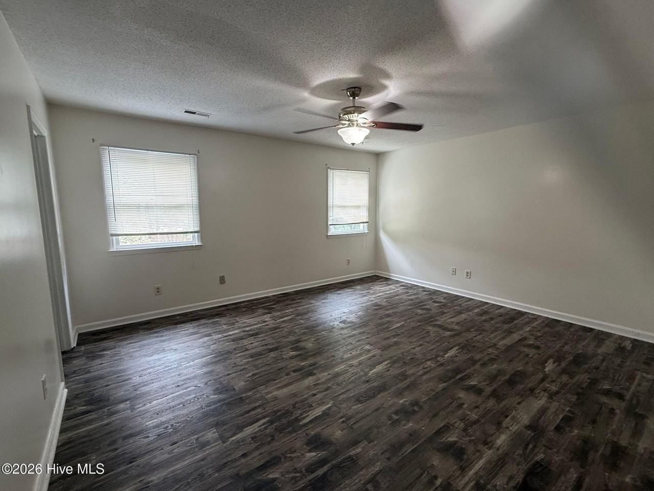 307 Bracken Pl - Photo 7 of 10