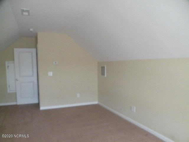 308 Lynden Ln - Photo 6 of 21