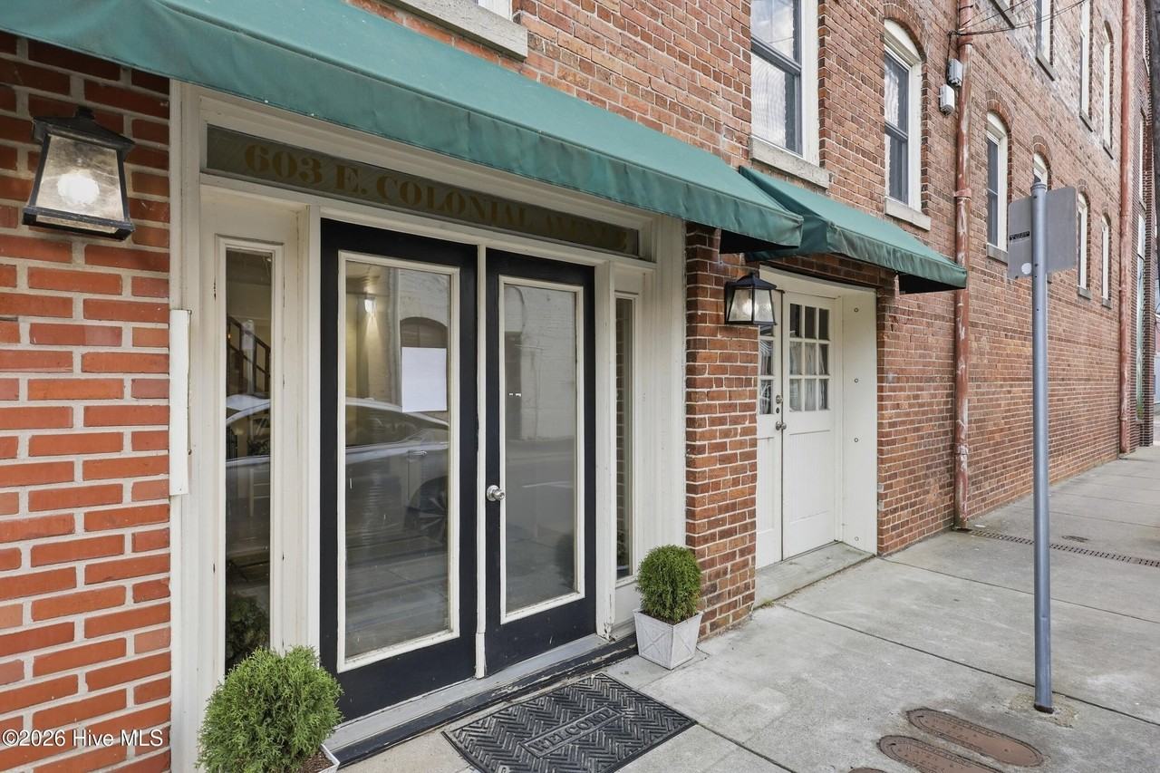 603 2 E Colonial Avenue - Photo 3 of 24