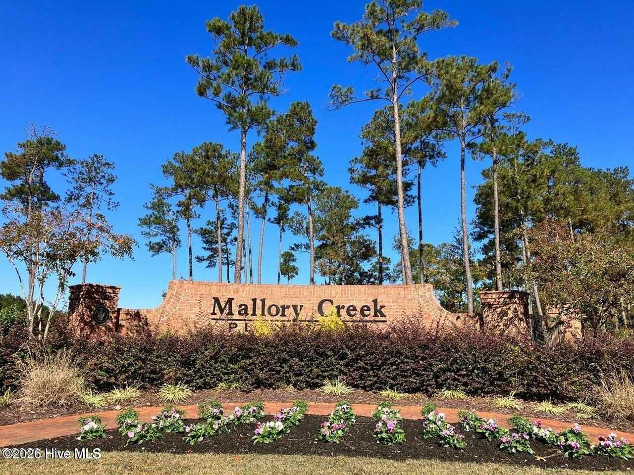 8372 Paramount Pt - Photo 2 of 20