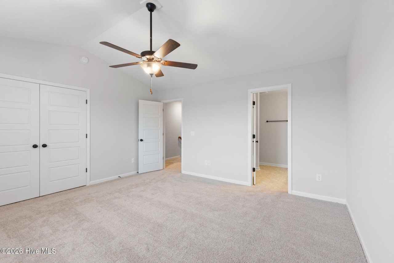 8372 Paramount Pt - Photo 5 of 20