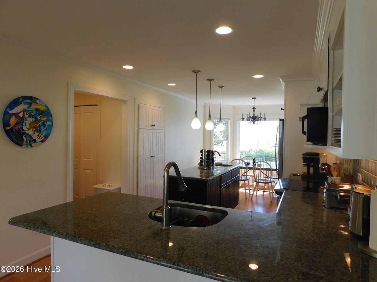 213 Rudolph Dr - Photo 3 of 27