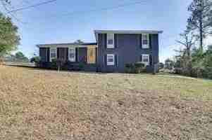 featured image of 3032 Biscayne Ct