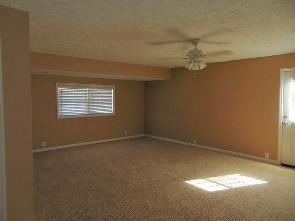 2703 Northwood Ct - Photo 3 of 5