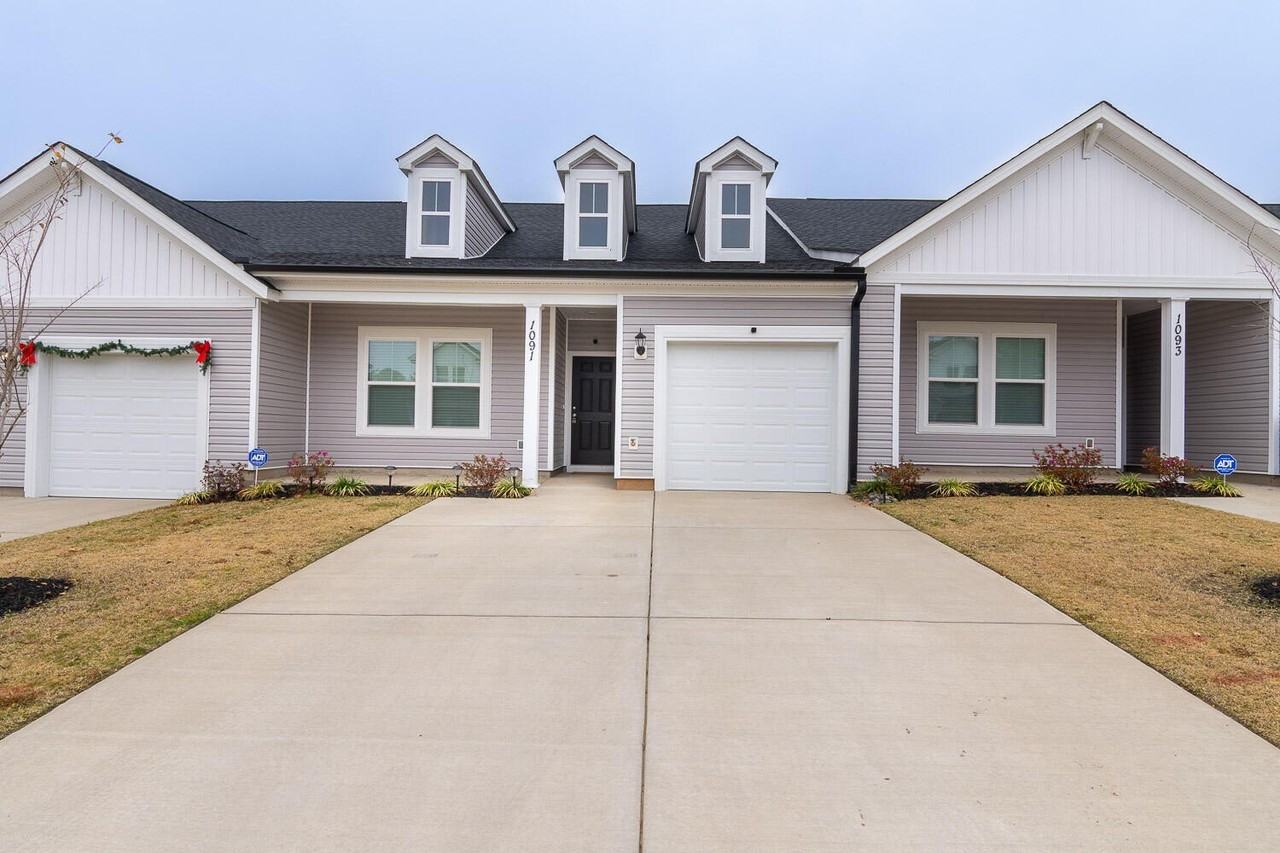 1091 Primrose Dr