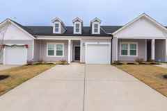 1091 Primrose Dr - Photo 1 of 1