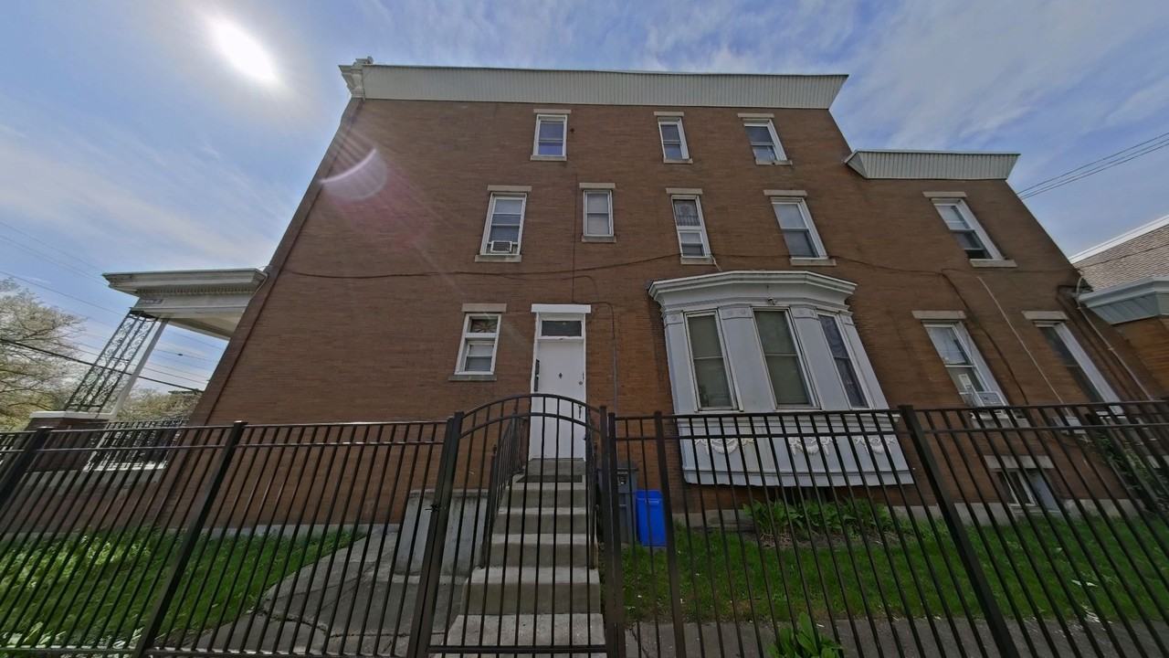 4106 Old York Rd - Photo 2 of 12