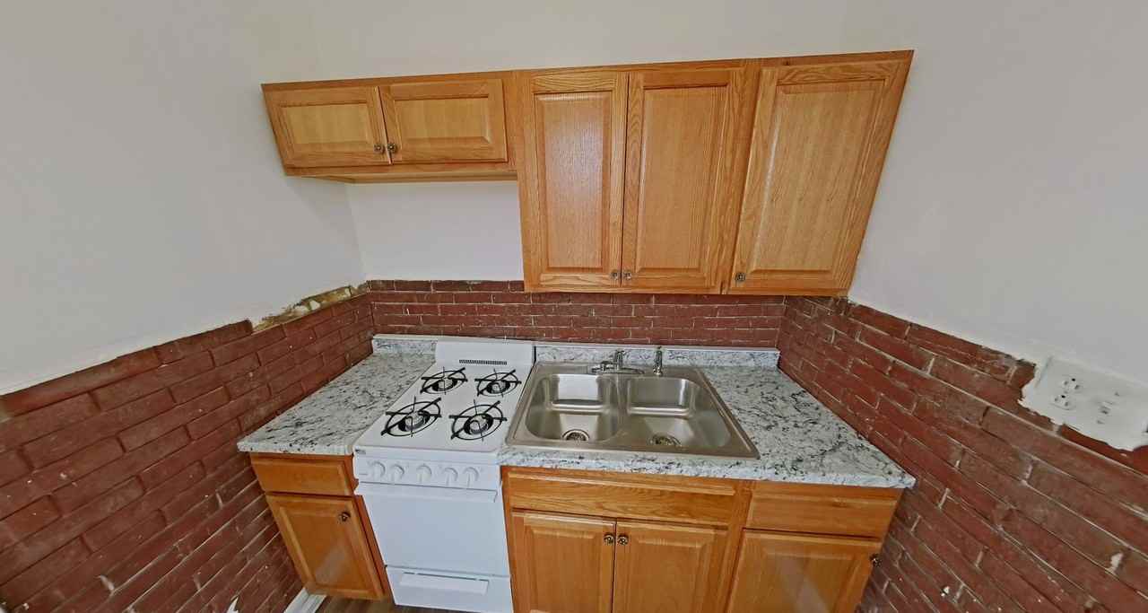 4106 Old York Rd - Photo 7 of 12