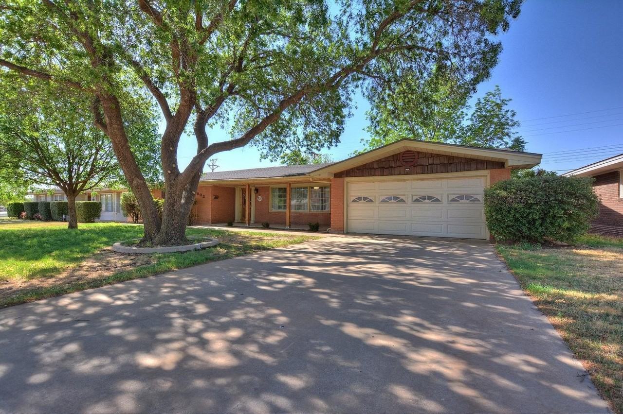 4903 17th St - Photo 2 of 25