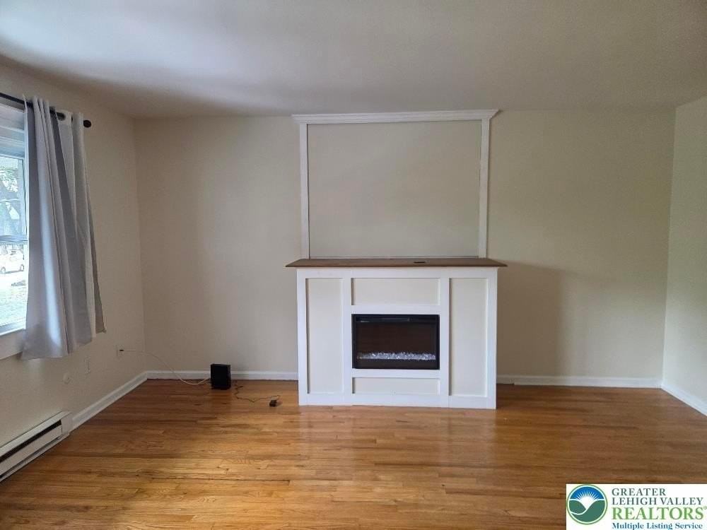 1749 Schoenersville Rd - Photo 3 of 19