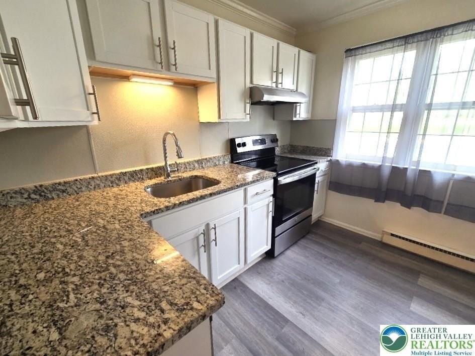 1749 Schoenersville Rd - Photo 7 of 19