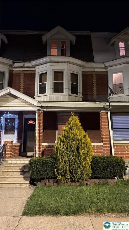 1111 Fullerton Ave - Photo 2 of 30