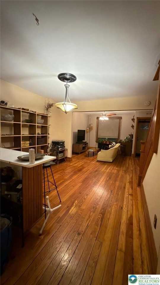 1111 Fullerton Ave - Photo 4 of 30