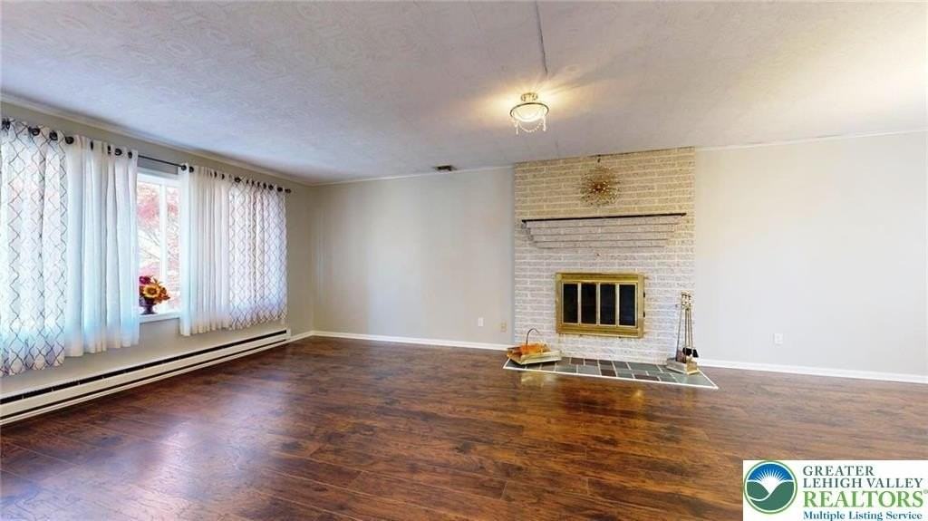 324 Wolf Dr - Photo 4 of 21