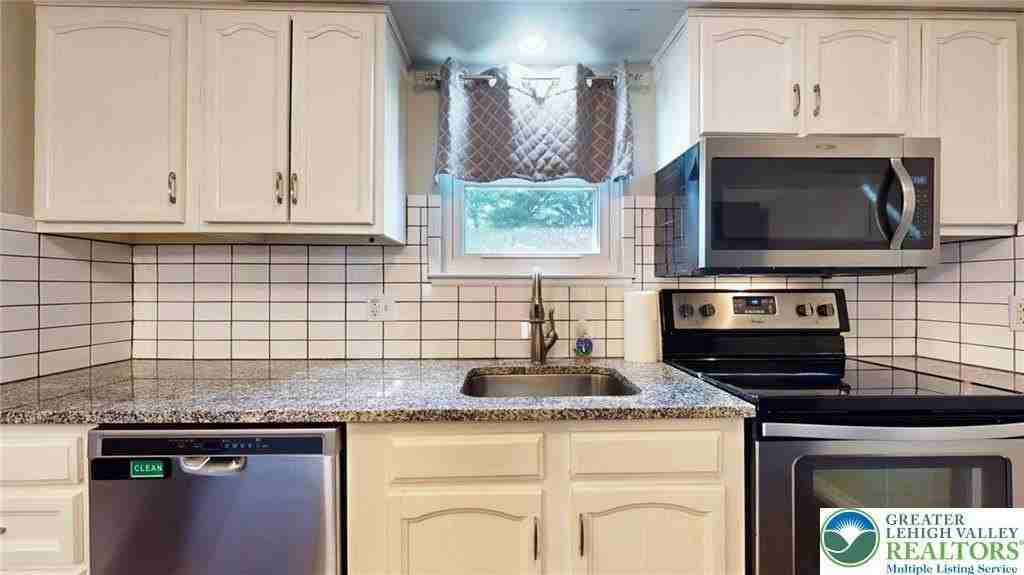 324 Wolf Dr - Photo 7 of 21