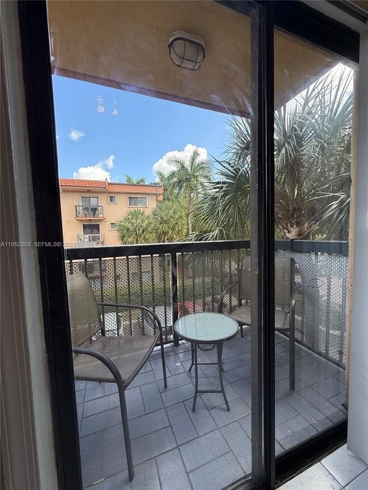 5490 W 21st Ct #308 - Photo 6 of 15