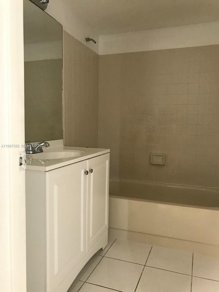 10165 Twin Lakes Dr #23F - Photo 4 of 10