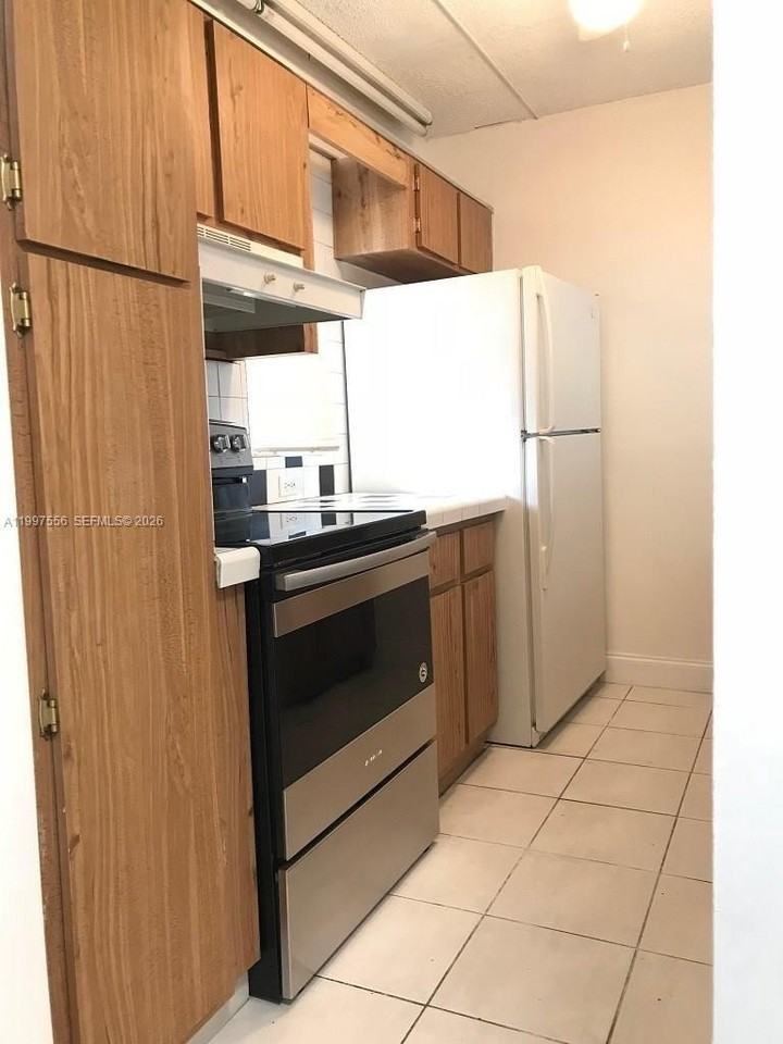 10165 Twin Lakes Dr #23F - Photo 6 of 10