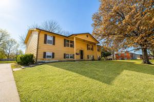 featured image of 2904 Leeway Dr