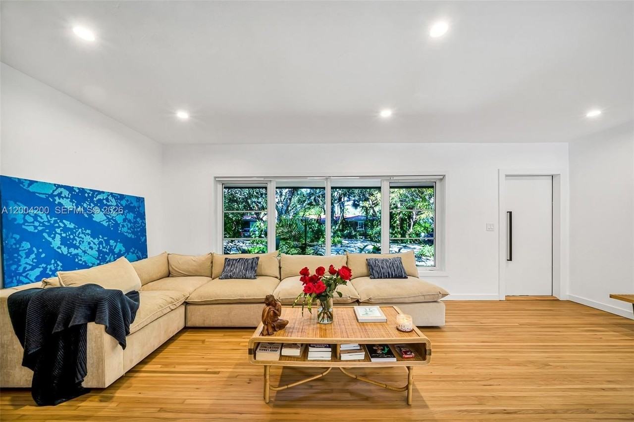 1010 Placetas Ave - Photo 7 of 50