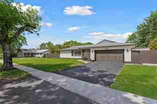 401 Sw 63rd Ter - Photo 1 of 1