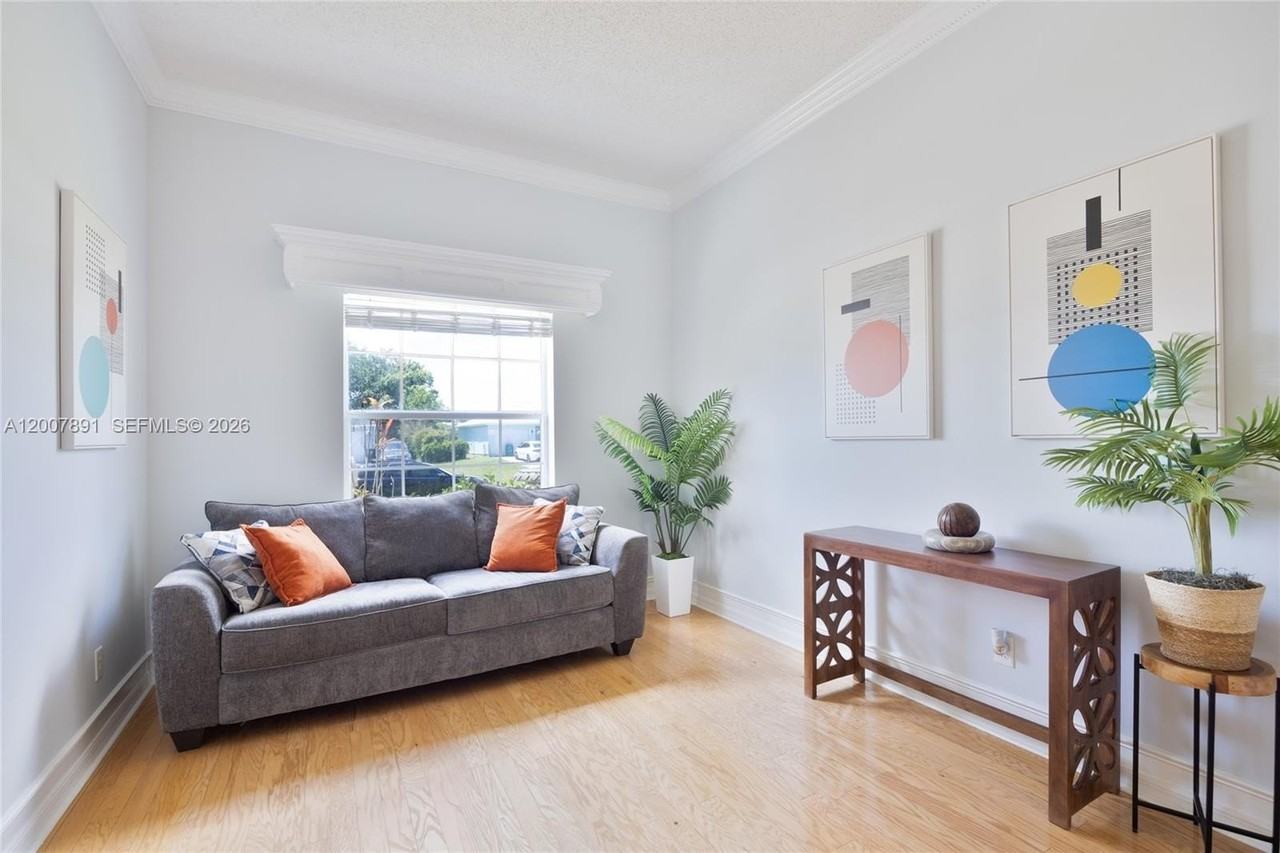 2033 Sw Beekman St #2033 - Photo 7 of 47