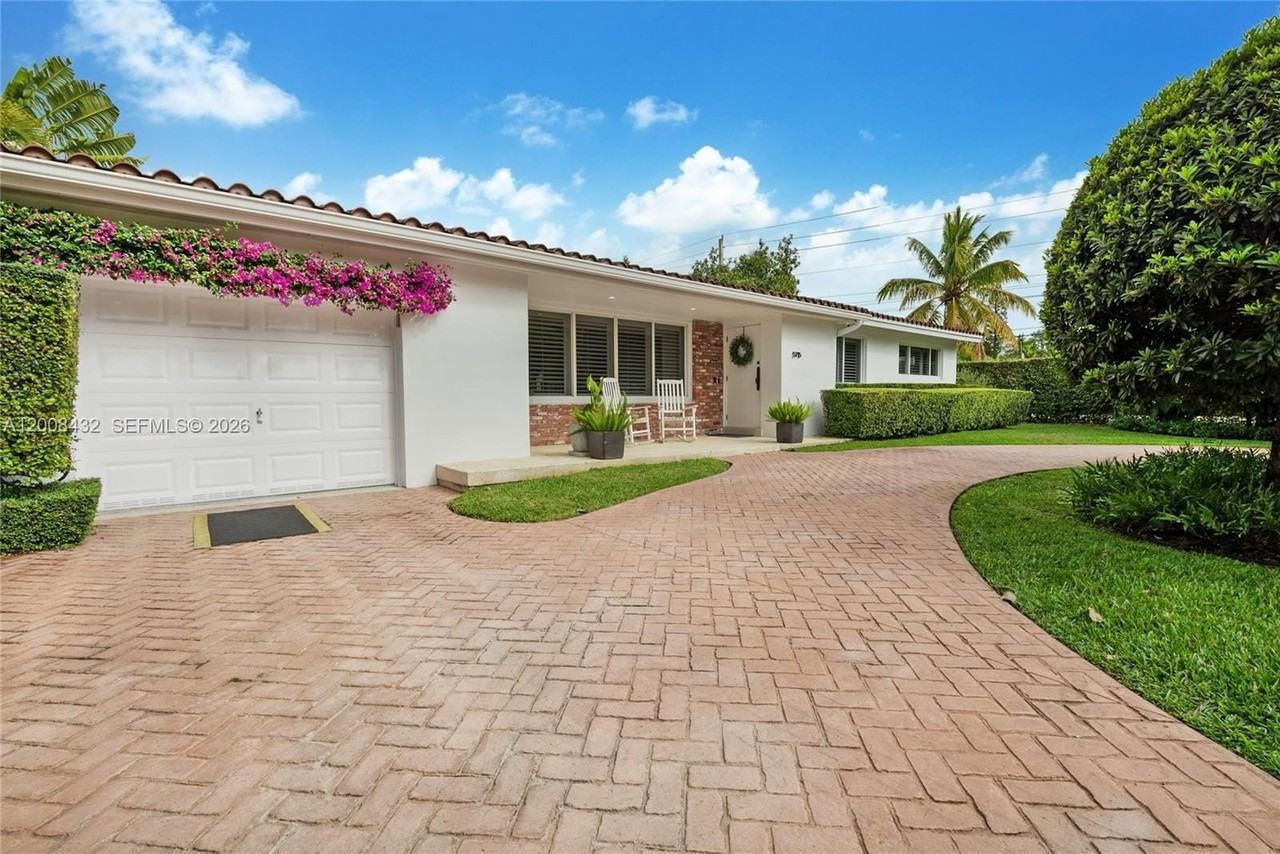 5715 Sw 56th Ter #0 - Photo 2 of 27