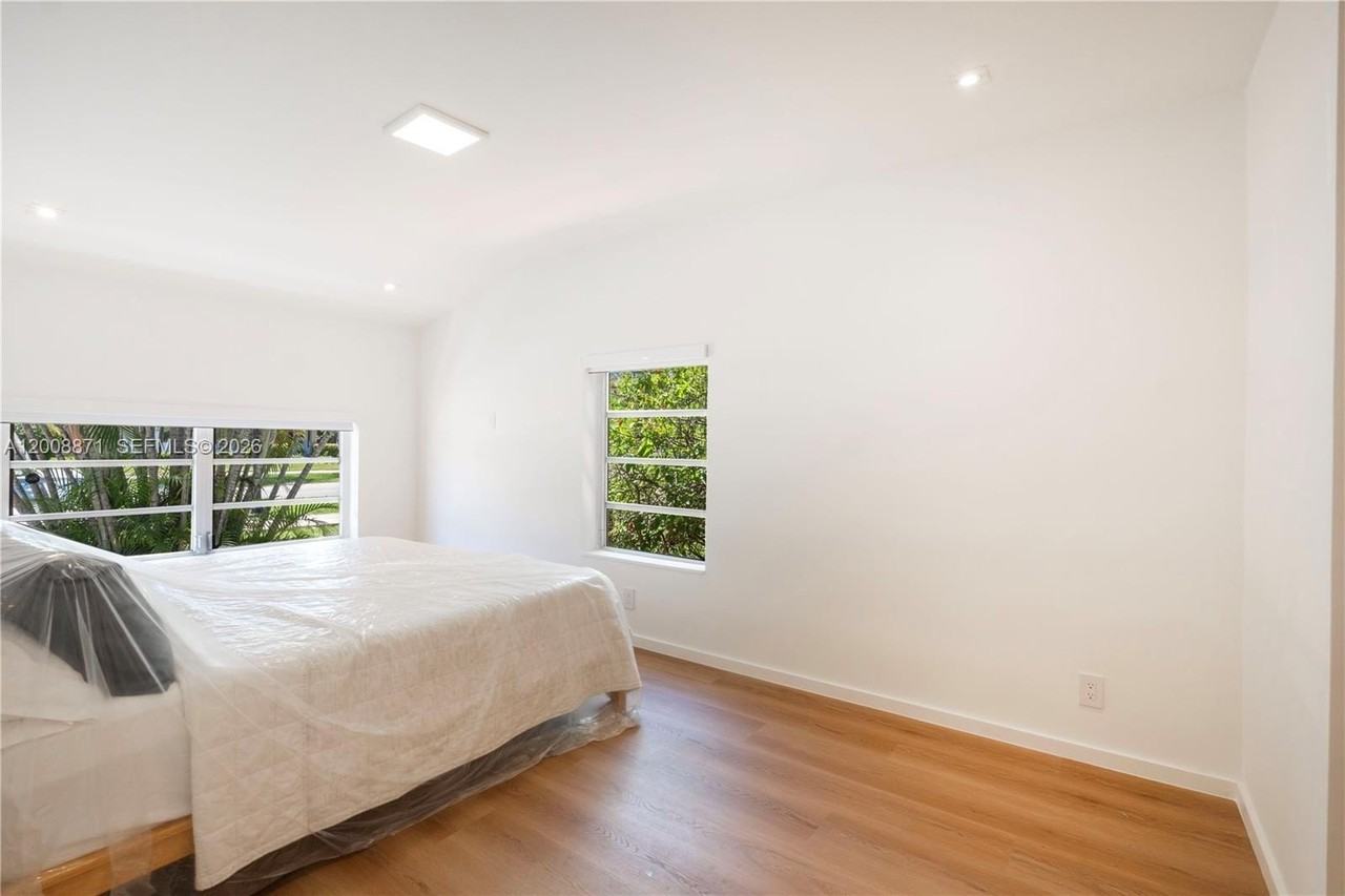 3021 Coconut Grove Dr #3021 - Photo 5 of 31