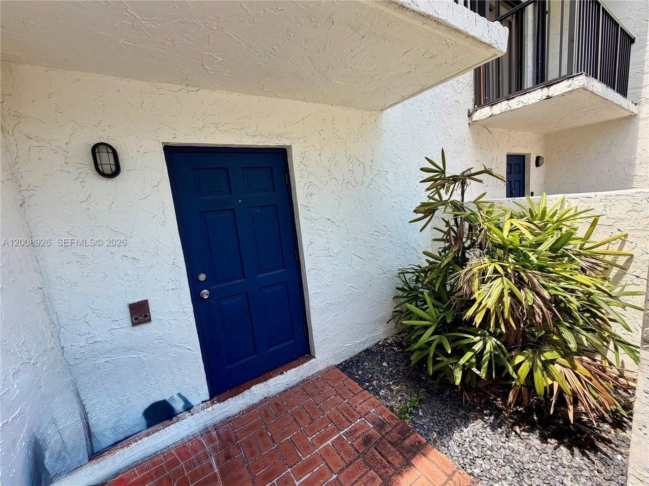 3225 Bird Ave #IV3 - Photo 2 of 25