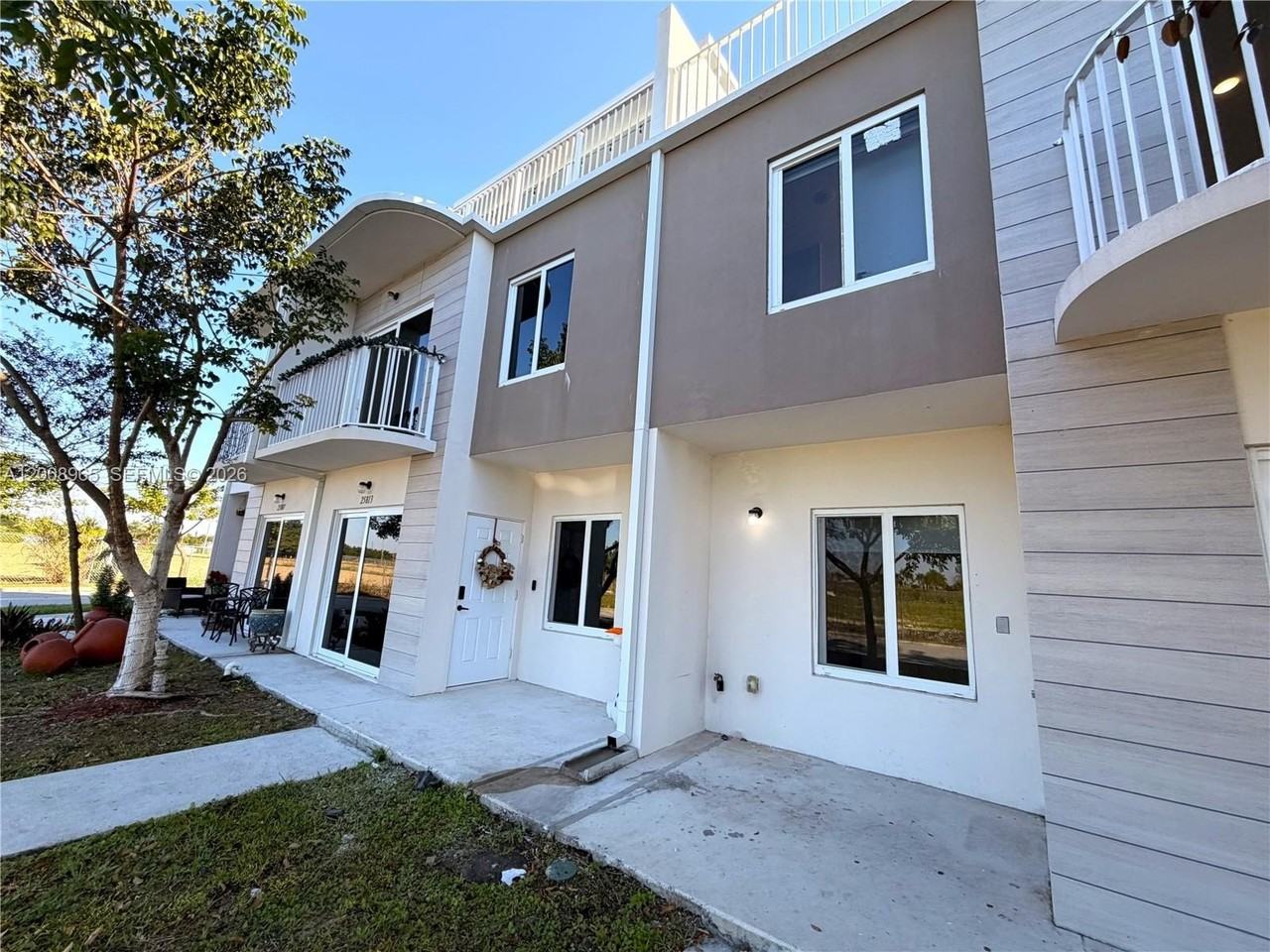 25823 Sw 145th Ave - Photo 2 of 18