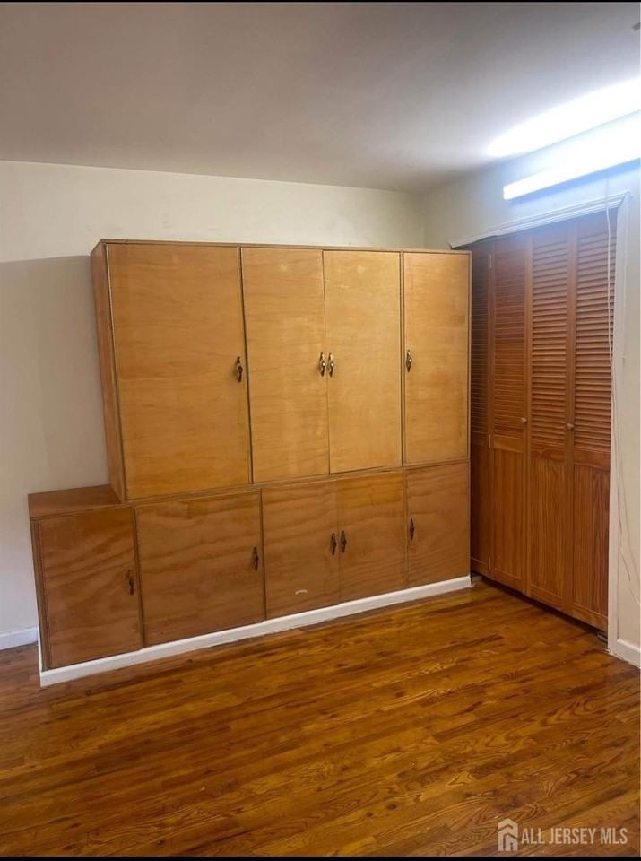 254 College Dr - Photo 4 of 6