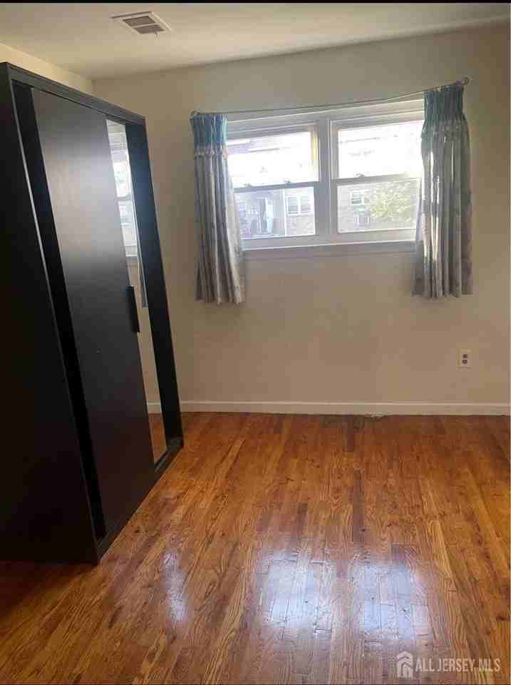 254 College Dr - Photo 6 of 6