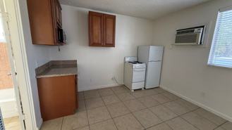 588 E. Mel Avenue - Photo 1 of 1