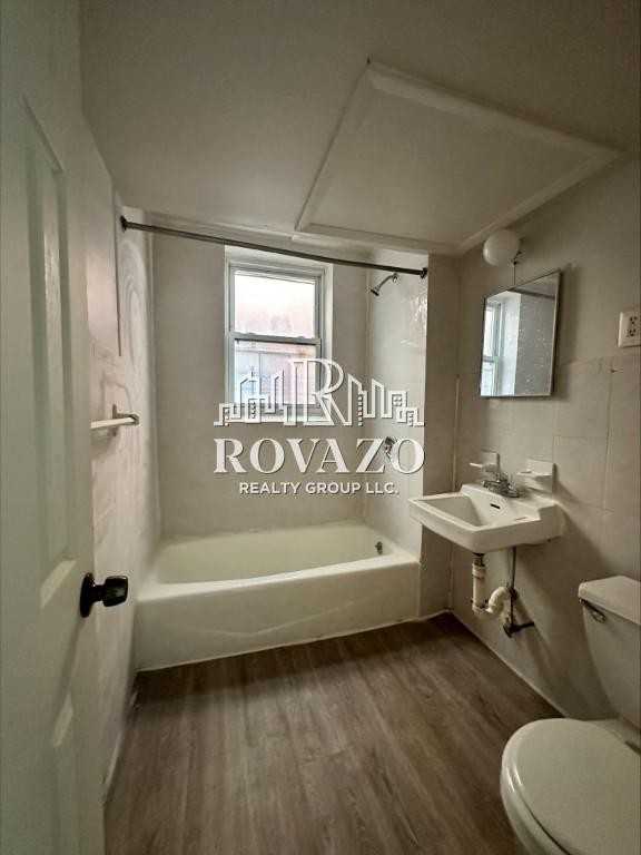 330 Mount Prospect Ave #19B - Photo 2 of 6
