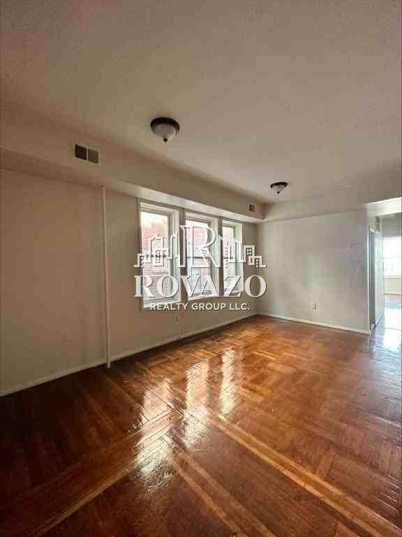 330 Mount Prospect Ave #19B - Photo 4 of 6