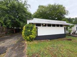 featured image of 124 Holly St Se